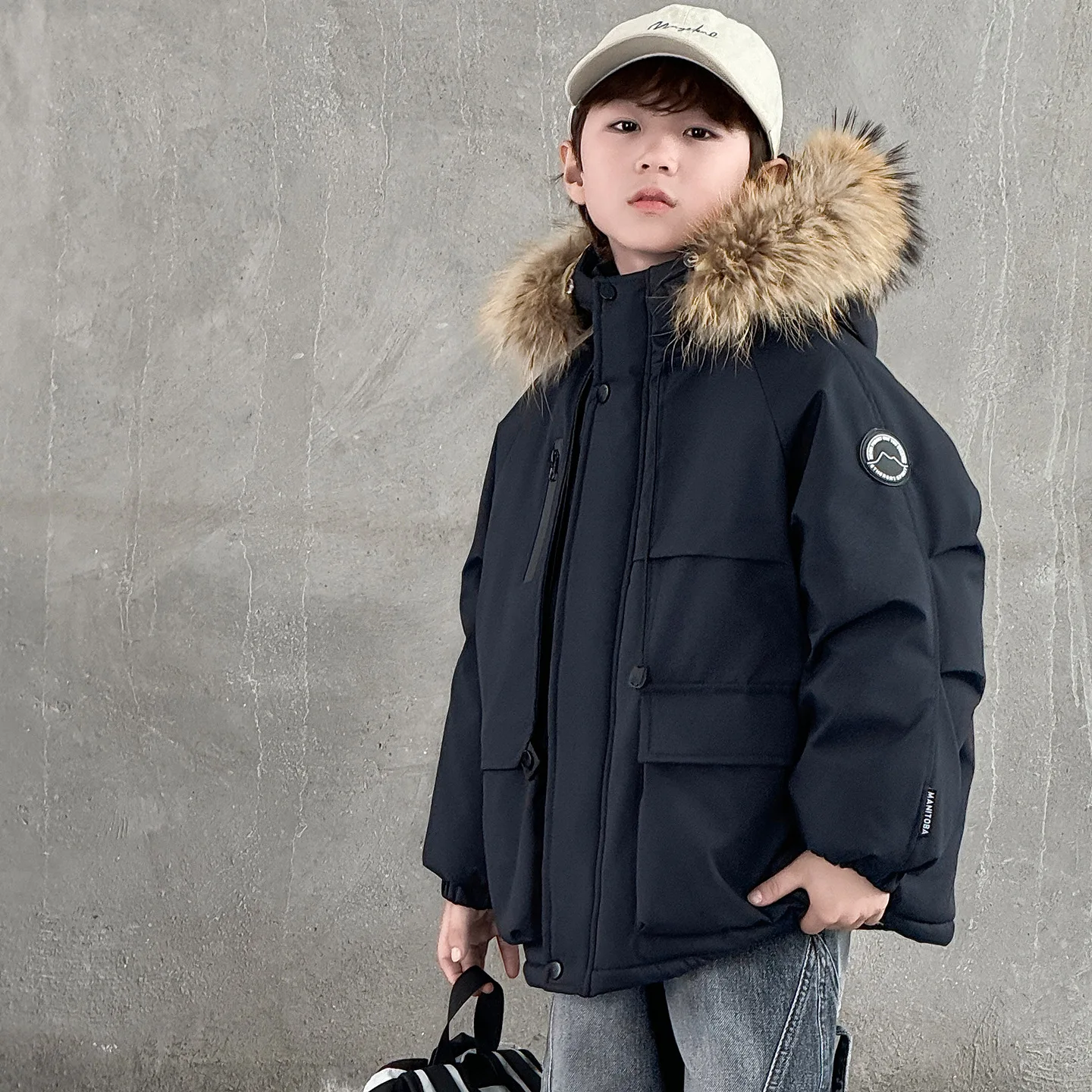 

2025 New Fur Collar Pie Overcomes Children's Winter Thermal Hooded Casual Jacket
