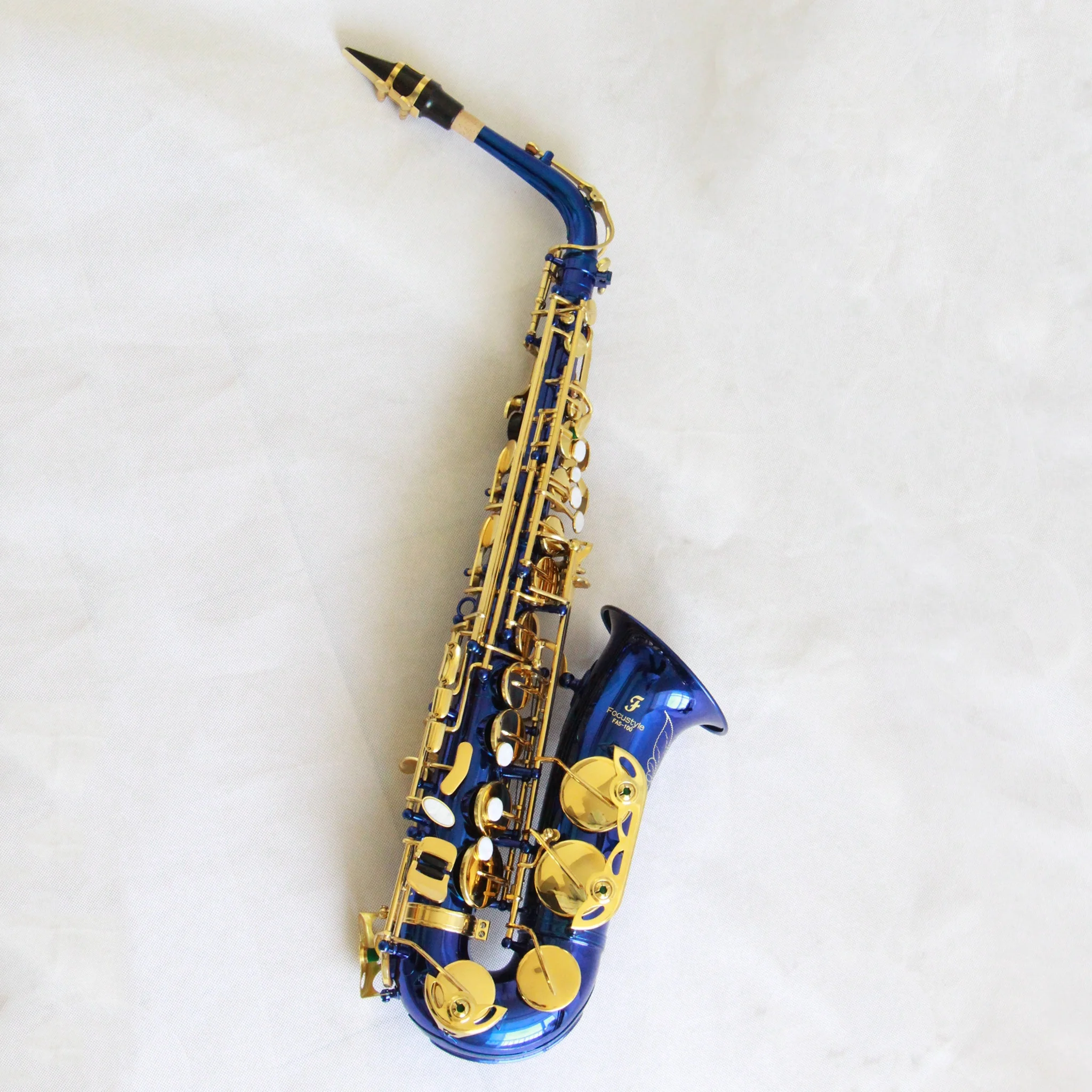 Beginner practice alto saxophone Cheap saxophone alto Blue body Gold keys saxophone alto high quality