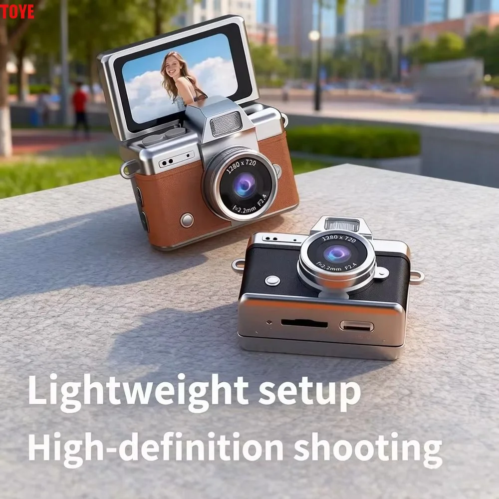 

1.47 Inch Screen Thumb Keychain Camera HD 1080P 180° Flip Screen Retro CCD Mini Digital Camera Support Memory Card Selfie