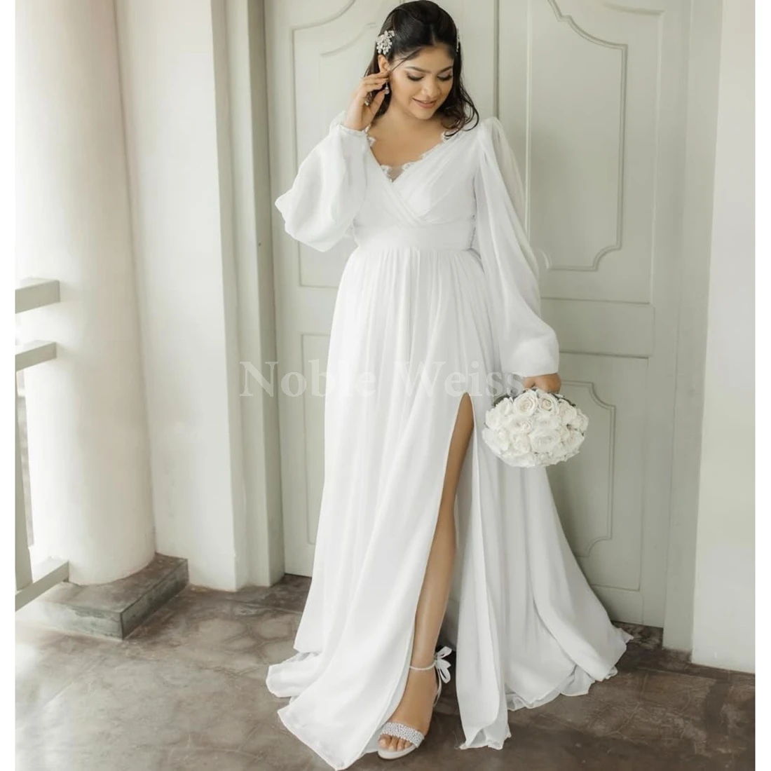 Preciosos vestidos de novia de gasa con cuello en V para novia, vestidos de boda de playa de encaje plisado de manga larga personalizados