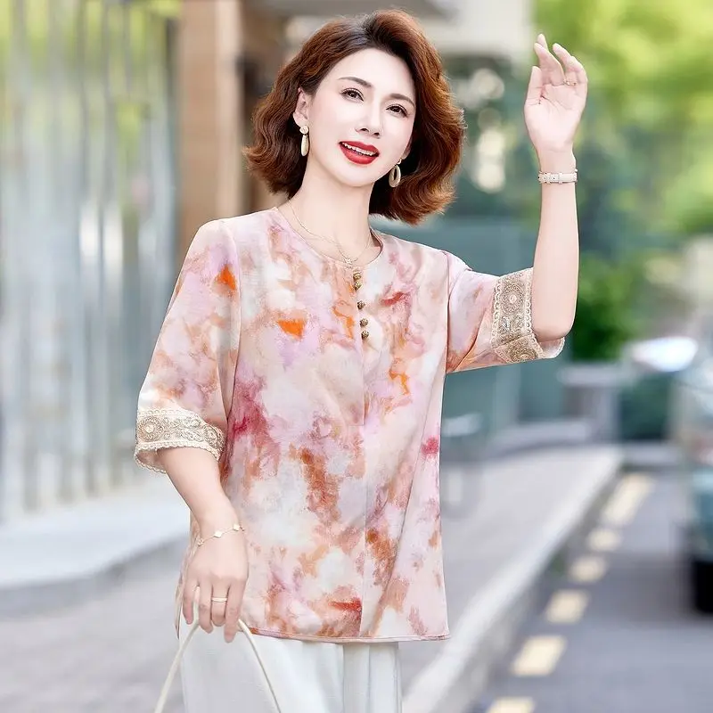 

New T-shirt for Women's Loose and Fashionable 7-quarter Sleeve Round Neck Printed Splicing Pullover Shirt