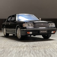 1:32 Toyota Crown Royal Classic Vehicle Alloy Car Model Diecast Metal Toy Car Model Sound And Light Kid Gift With Boyfriend Boys