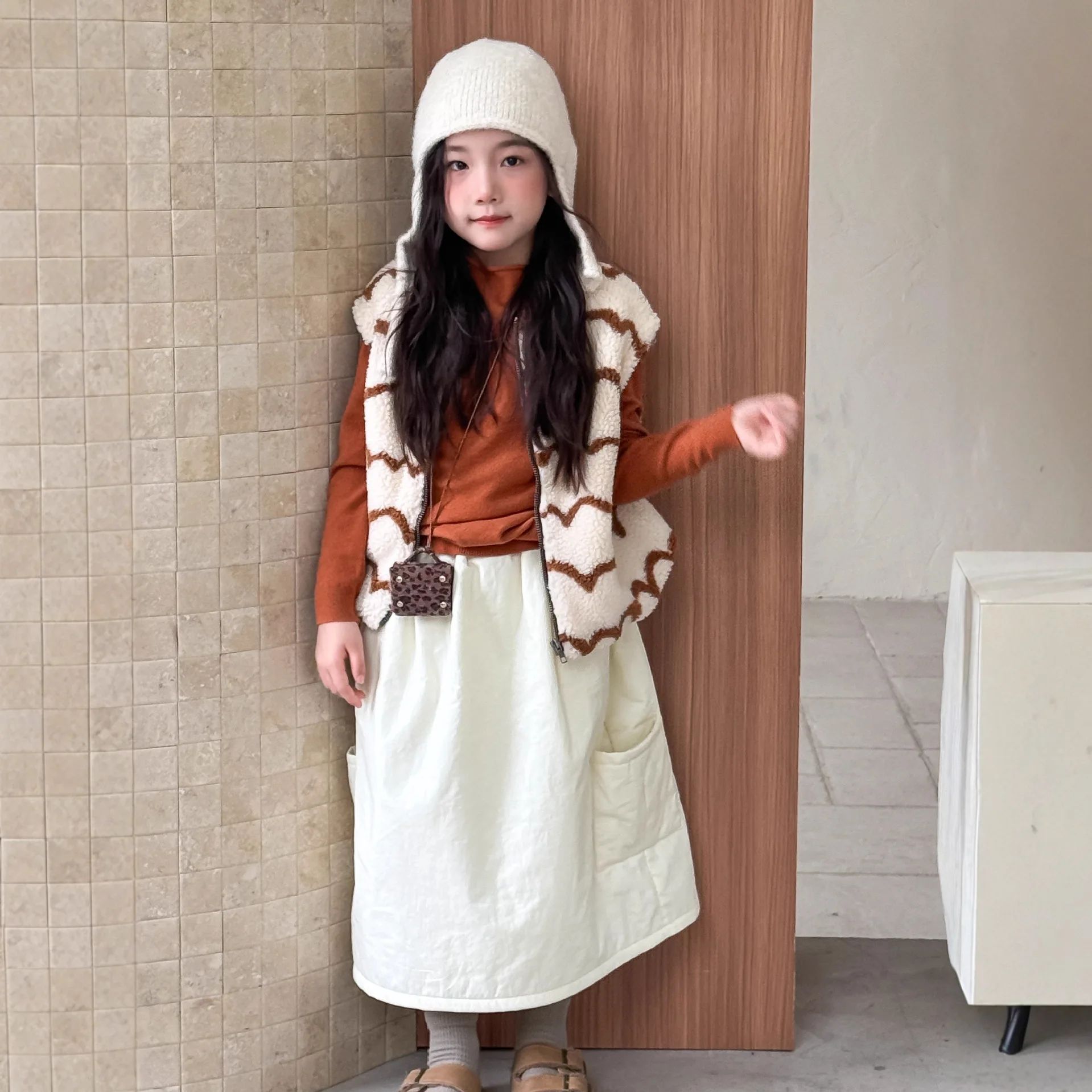 Girls Base Shirt 2025 Autumn Winter Solid Color Simple Semi High Neck Pullover Warm Knit Shirt for Daily Leisure and Comfortable