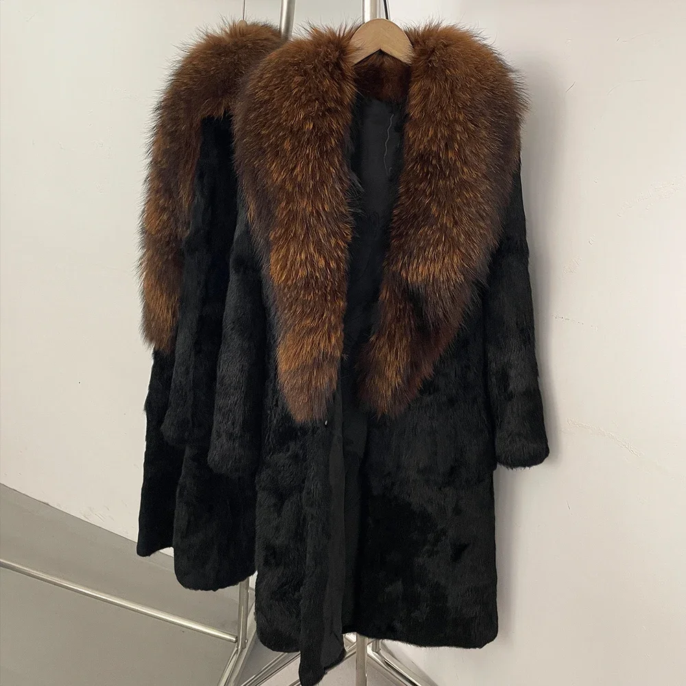 OFTBUY Neue Luxuriöse Vollpelz-Winterjacke für Damen, Mittellanger Echtkaninchenfellmantel, Übergroßer Echtfellkragen aus Waschbär- und Fuchsfell – Detail 8