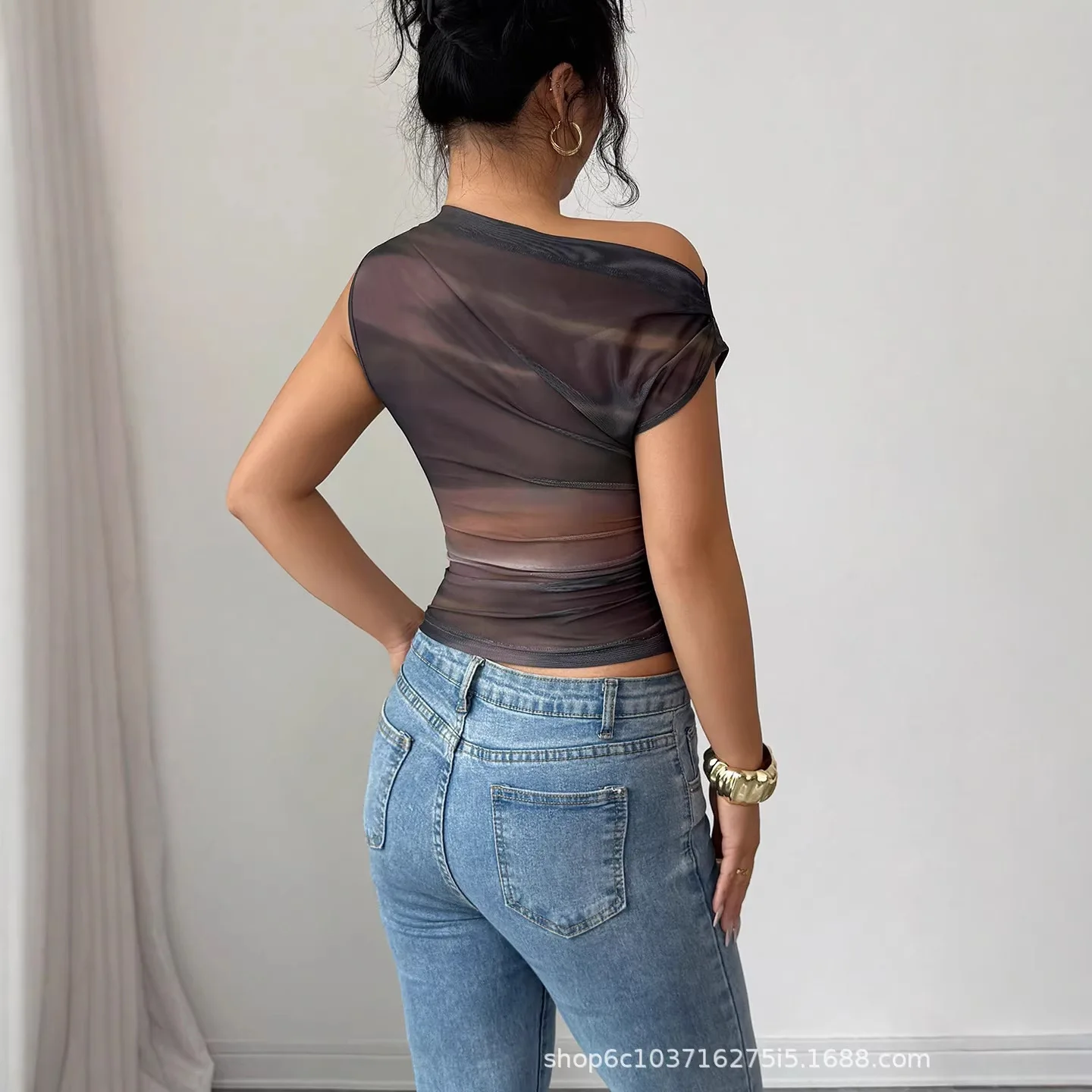 2026 New Summer Mesh Fabric Sexy Off-shoulder Dress With Artistic Gradient Design, Breathable And Skin-friendly Elegant