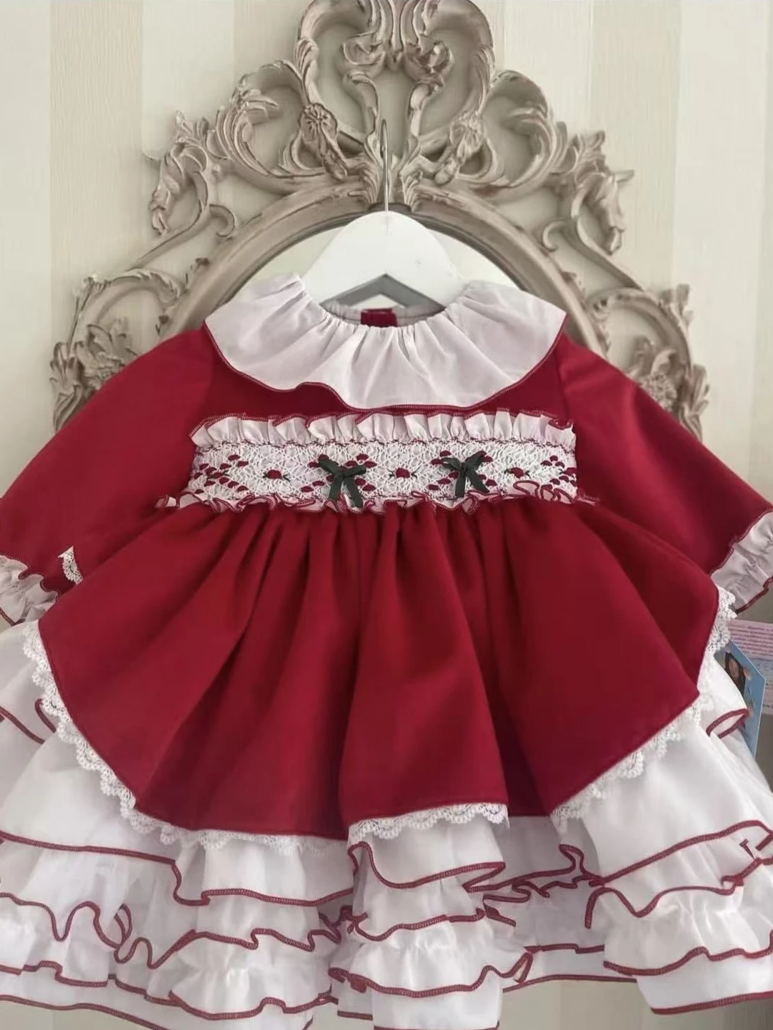 

0-12Y Baby Girl Autumn Red Velvet Handmade Smocked Vintage Princess Dress For Birthday Photography Holiday Eid Christmas A313