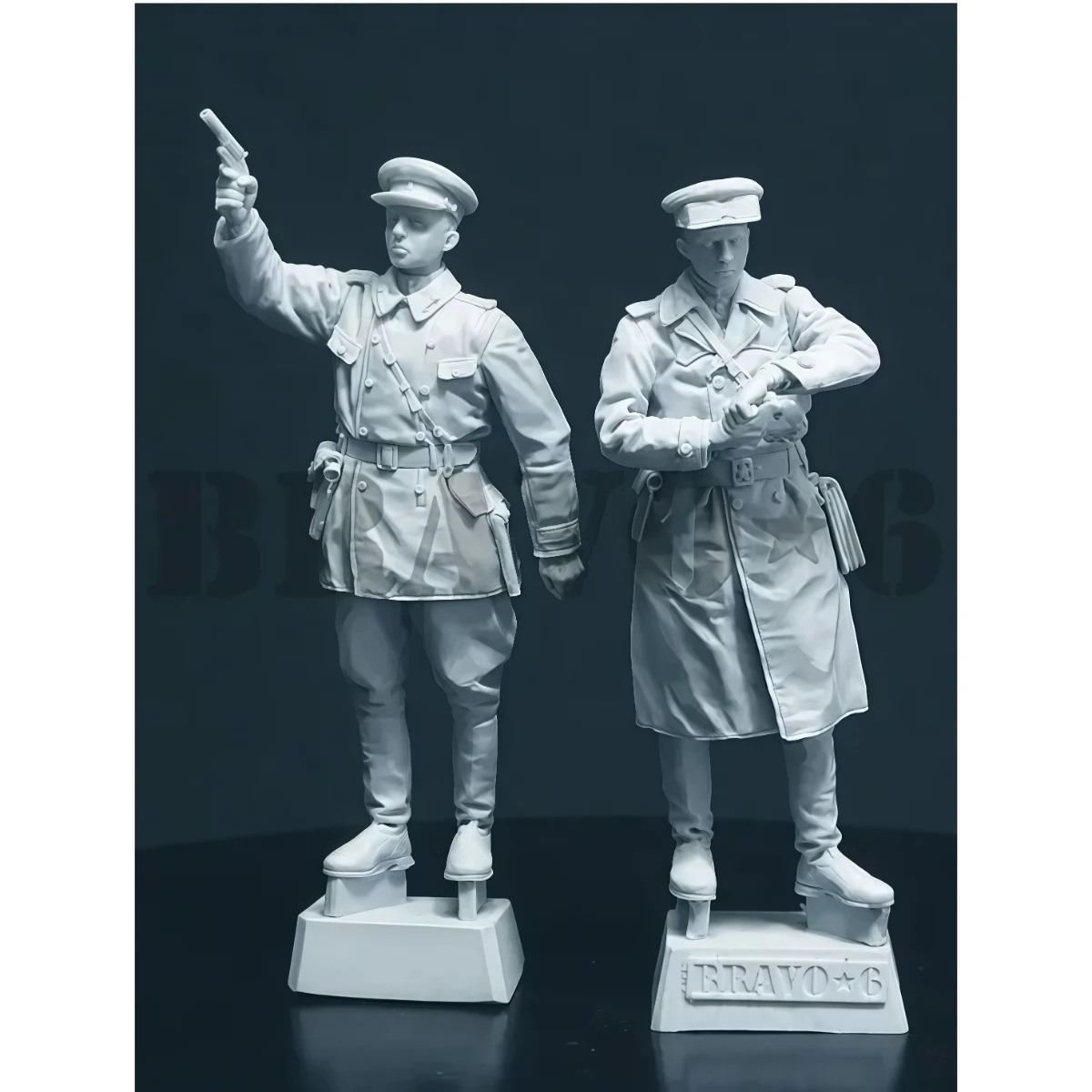 

1/35 unpainted resin model kit, military theme, Soviet Red Army tank officer / green signal assembly and unpainted GK