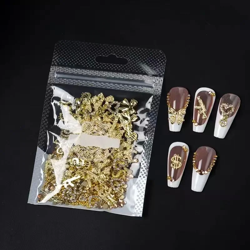 

20pcs Metallic Golden Jewelry Charms with, Hearts, Chains - for Nail Art Designs - Party, Everyday, Formal Events - Luxury Manic
