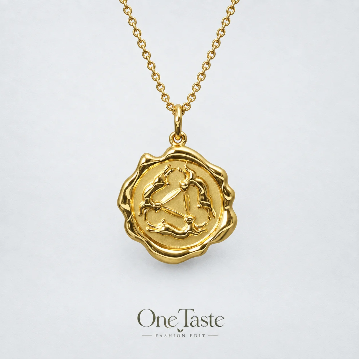 Tri Hares Cute Pattern Golden Silver Color Coin Shape Round Disc Necklace Pendant Without Chain For Women Fashion Dainty Gift