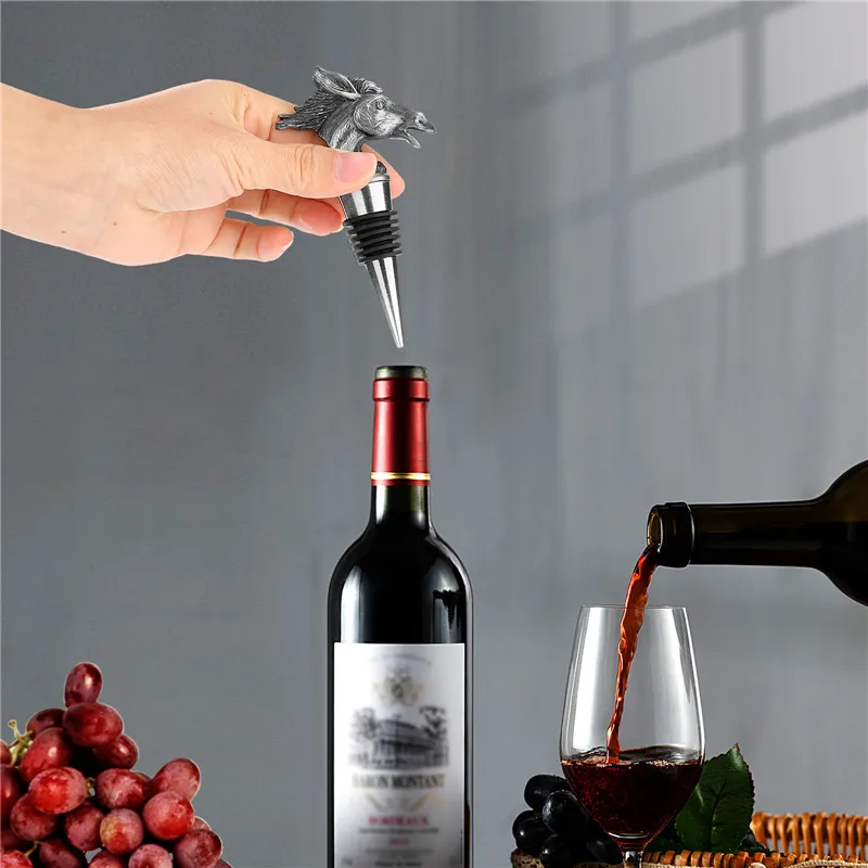 Металлическая открывалка для бутылок в форме головы лошади