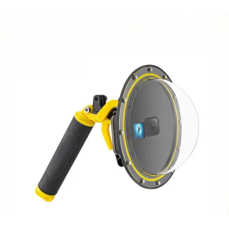 

Diving fish eye surface cover hemispherical water separator