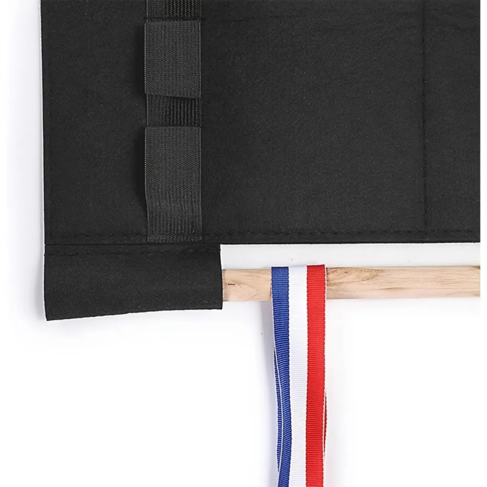 Tragbarer Karate-Gürtelständer, mit Aufhängestangen für Medaillen, leichter Aufhängeständer zur Präsentation und Aufbewahrung von Taekwondo-Gürteln. – Detail 6