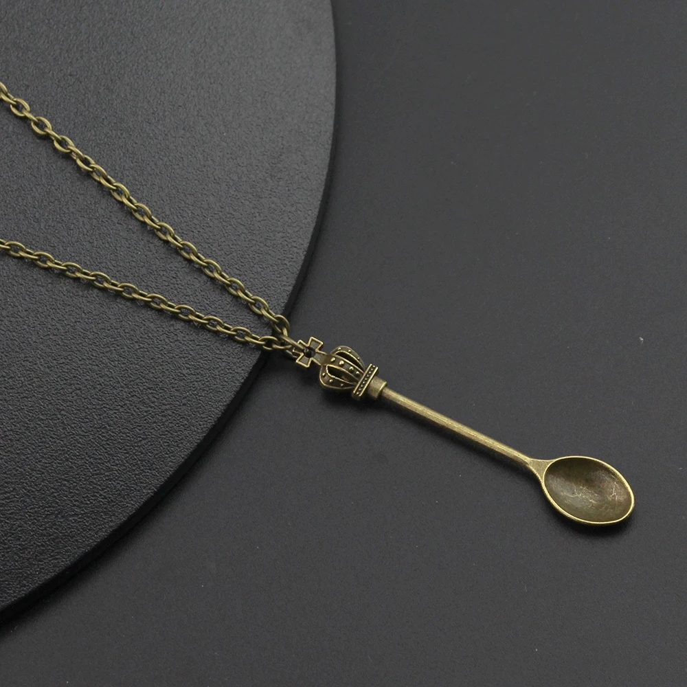 Crown Mini Tea Spoon Pendant Necklace, Classic Royal Alice Design Vintage Necklace For Women