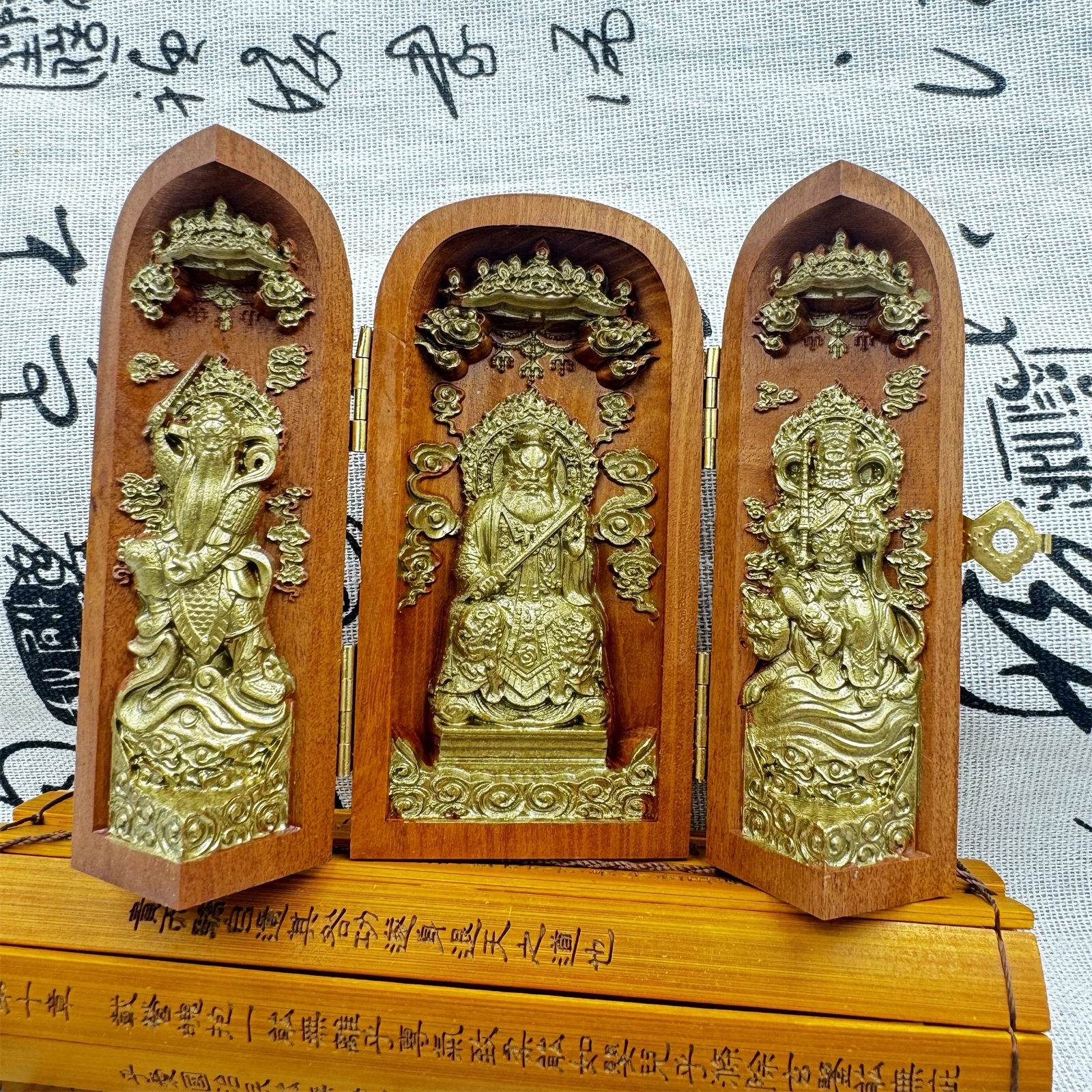 

Taoist supplies, lightning struck jujube wood dragon turtle ornaments, Eight Trigrams Money Dragon Head Turtle, Home Auspicious