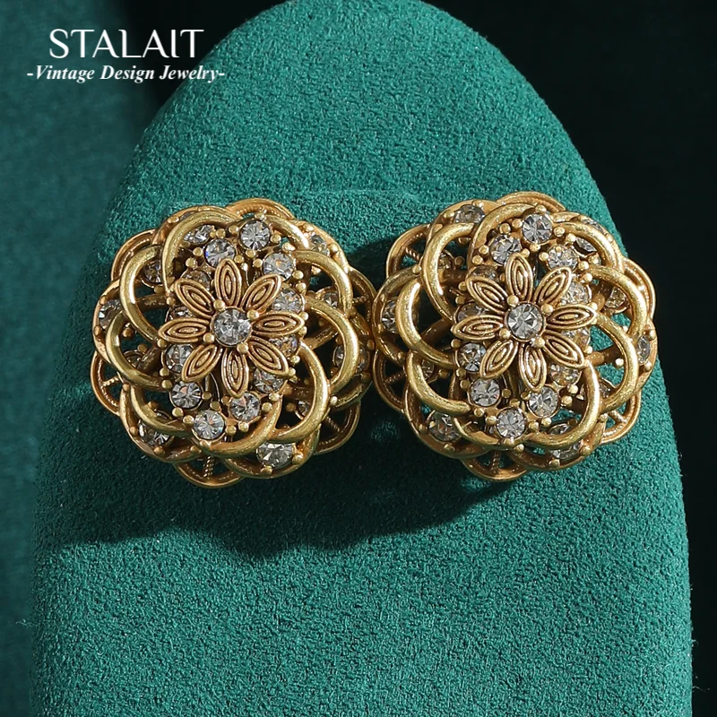 

Vintage Antique Hollow Daisy Flower Earrings Studs Rhinestones Aesthetic Gift For Woman 2025 Jewelry High Quality Designer New