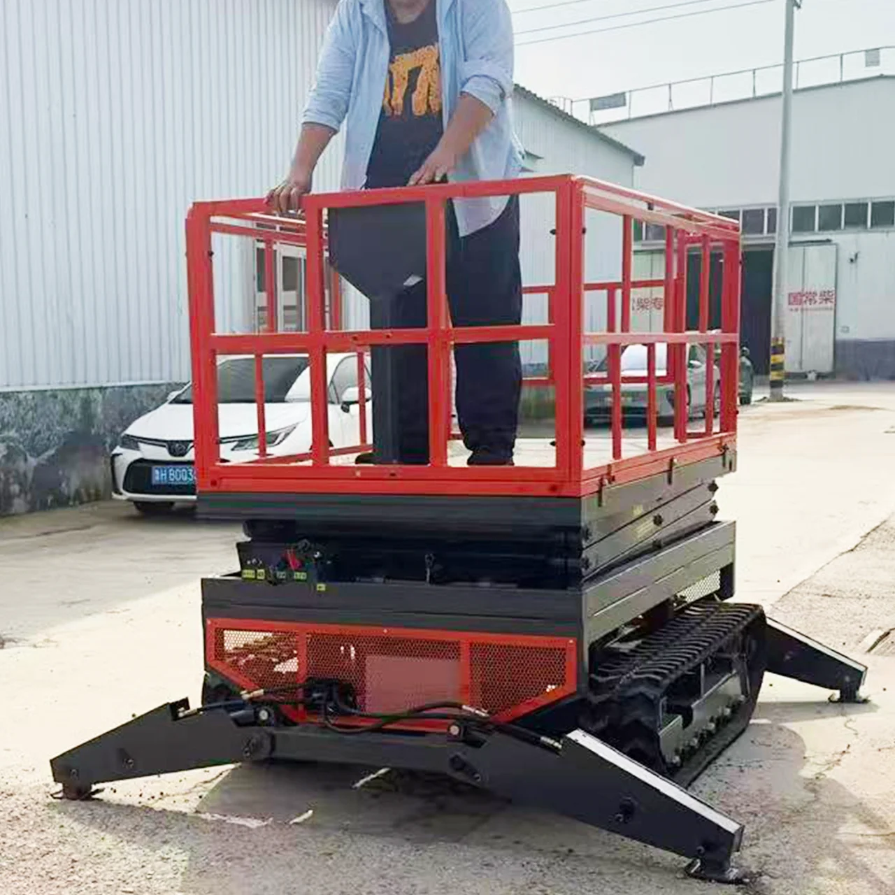 4-18m Rough Terrain Self Propelled Track Scissor Lift Mobile Hydraulic Lifting Scaffold Work Platform ATV