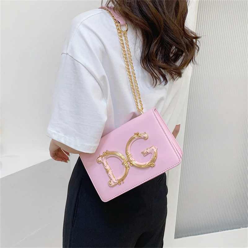 

Durable And Stylish Leather Messenger Bag For Women Luxury Brand Famous Designer Classic Elegant Crossbody