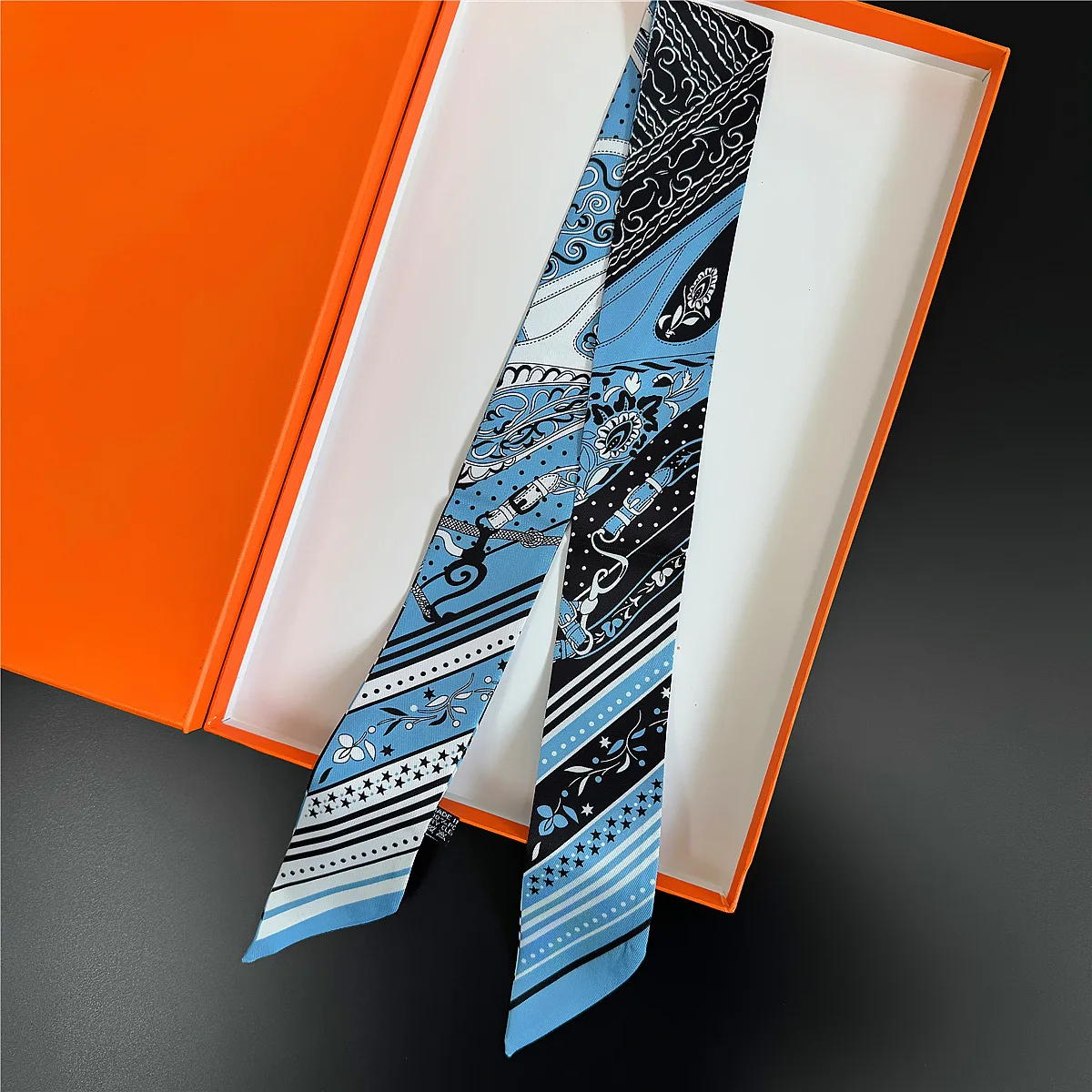 Dunne en smalle decoratieve zi - French Street Fashion recensie en prijs