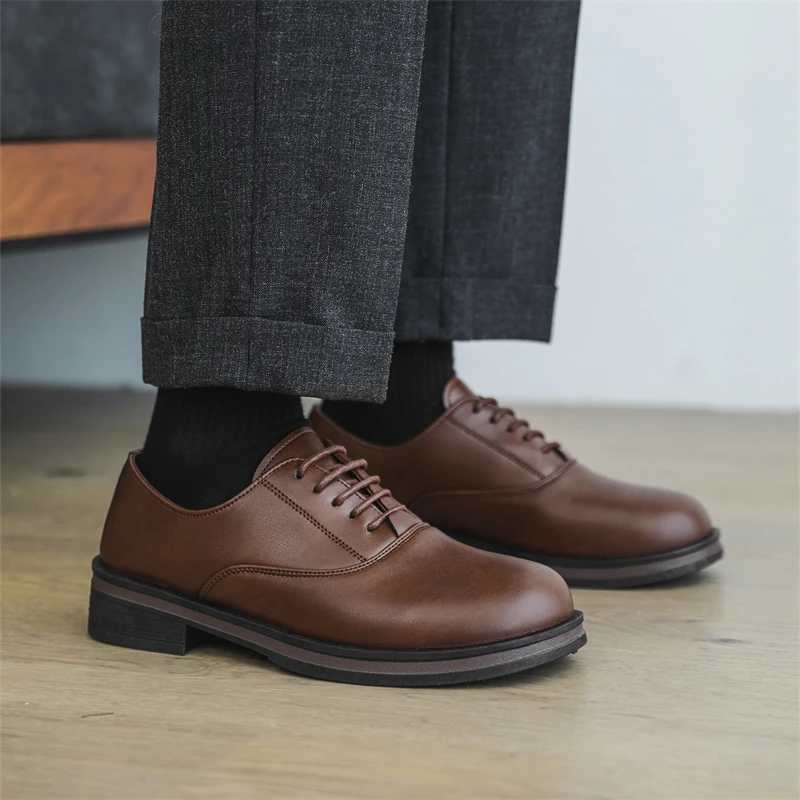 

Новая весенне-осенняя модная мужская обувь, мужские оксфорды из искусственной кожи, повседневные деловые свадебные модельные туфли на шнуровке