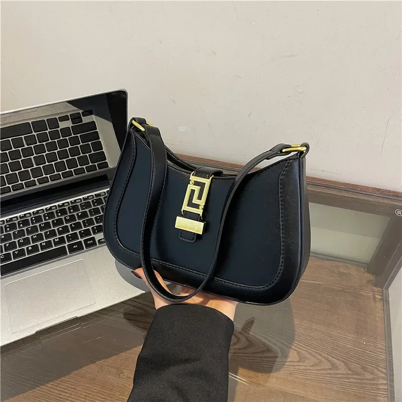 

Energetic Girls Outdoor2025 New! Niche Retro Half-Moon Bag - Women's Summer, Underarm/Shoulder, Metal Clasp, Versatile Casual