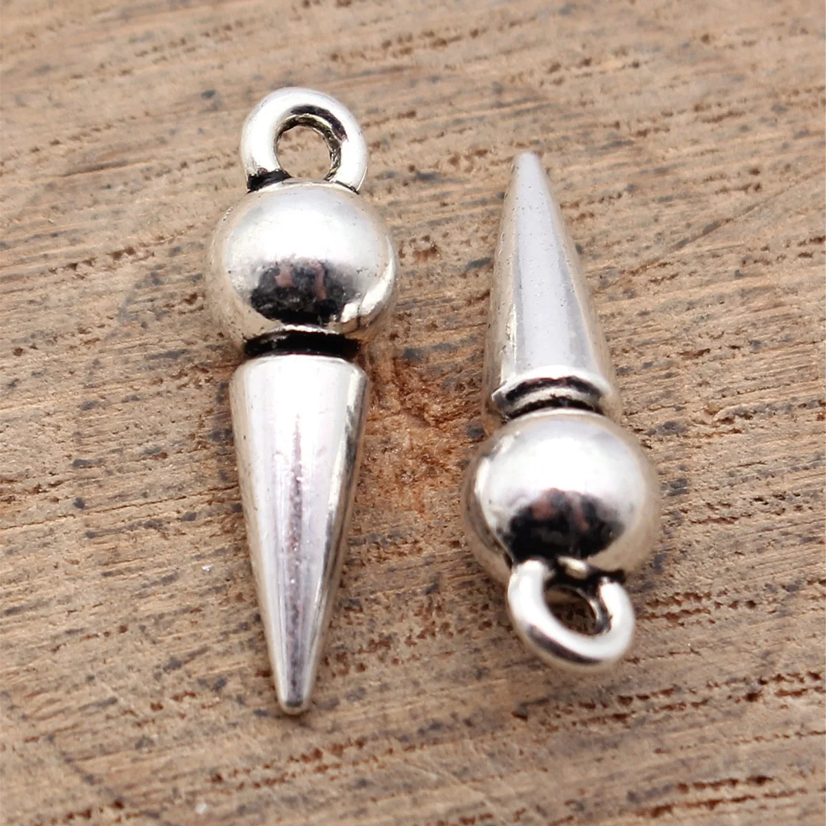 

20 шт. подвесок-шармов в форме шила, цвет античное серебро, 22x6.8x6.8 мм (0.87x0.27x0.27 дюйма), для изготовления ювелирных изделий своими руками