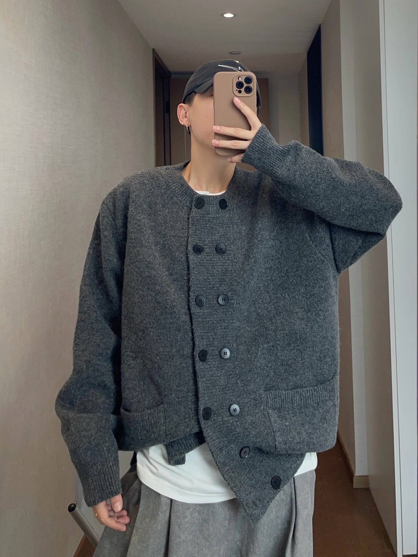 

Retro American Knitted Open Cardigan Casual Outerwear Men's Double Button round Ne Sweater Autumn Winter Design Sense