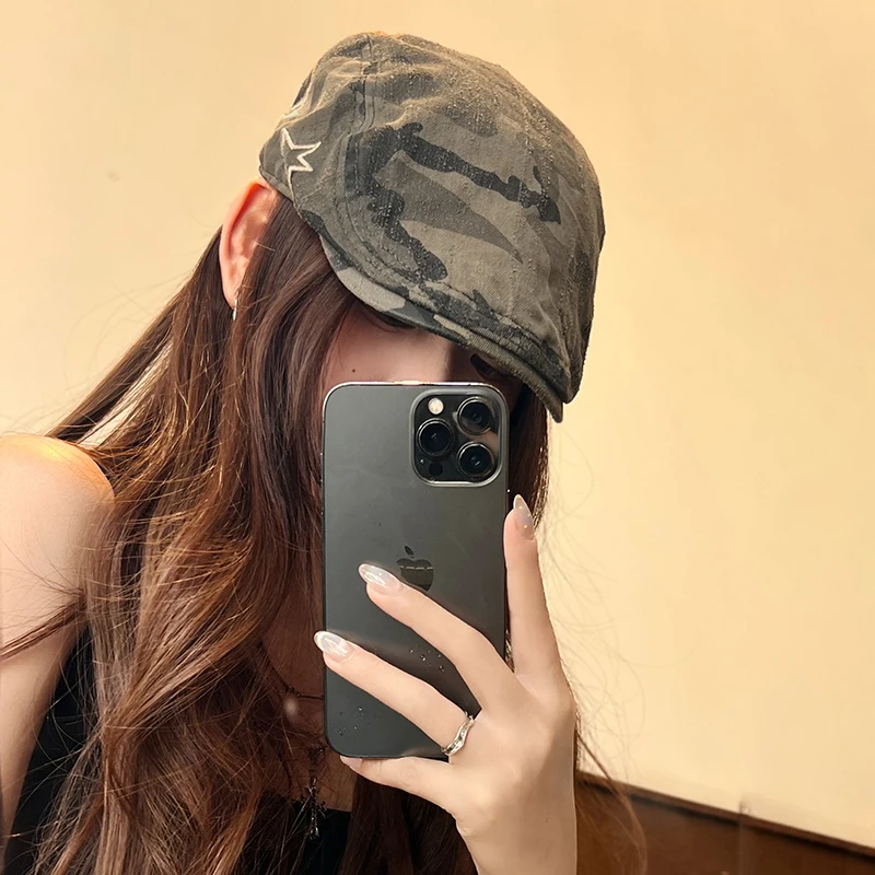 

Vintage Star Embroidered Camo Forward Hat for Woman Outdoor Sunshade Hat for Man