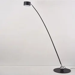 Nordycki postmodernistyczny projektant minimalistyczna lampa podłogowa willa dekoracja wnętrz sofa do salonu w stylu włoskim długa lampa stojąca na słupie