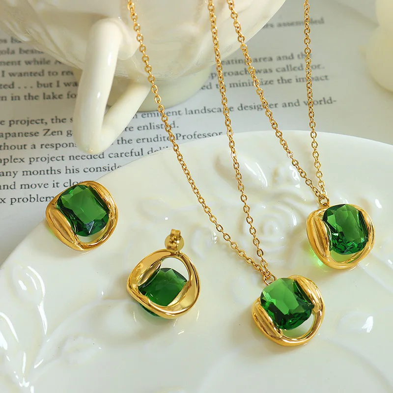 Fashion Jewelry Green Crystal Pendant Necklace Earring Jewelry Set Korean Fashion Personality Jewelry Party Shining Accessories