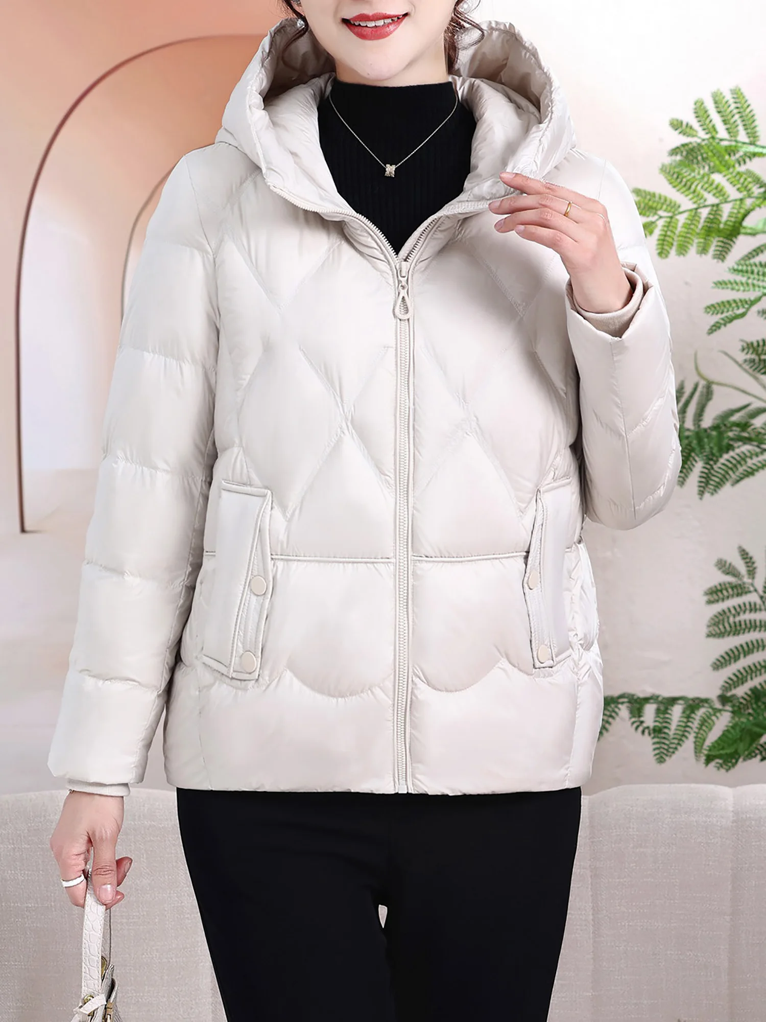 Mom's oversized loose and warm hooded jacket for women's 2024 autumn and winter clothing, new casual and fashionable lightweight