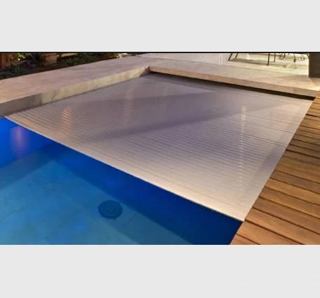 Daremay PC/PVC Electric Anti-UV Automatic Cover for Public Swimming Pool with Heat Reserving Clean Pool Features 1 Year Warranty