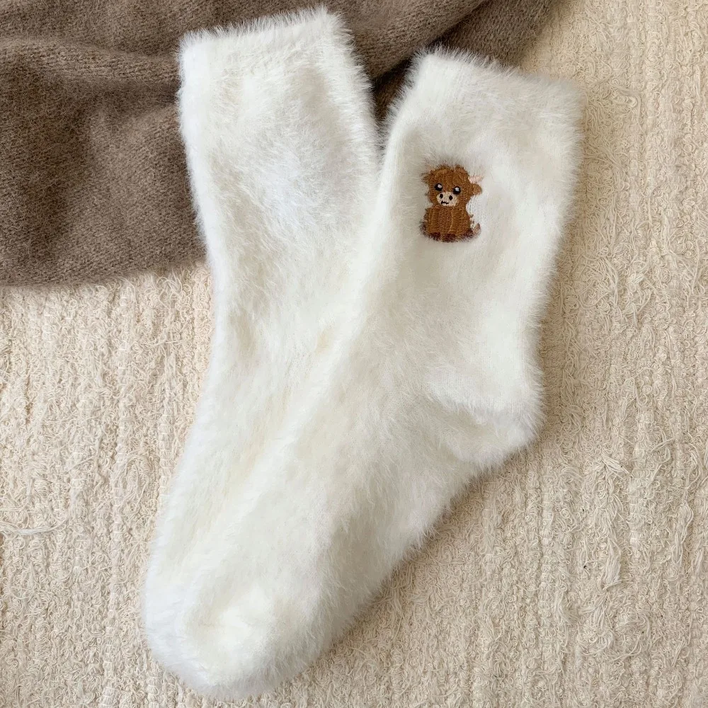 

Autumn Winter Warm Floor Socks Embroidered Cartoon Sleep Socks Cute Fleece Thickened Furry Socks Women