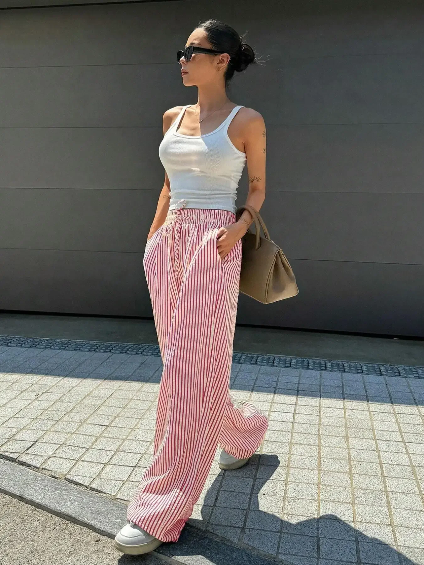 

Women's Plus-size 1XL-5XL Fashion Comfortable Striped Drawstring Casual Pants Loose Stretch Mid-waist Tracksuit Pants