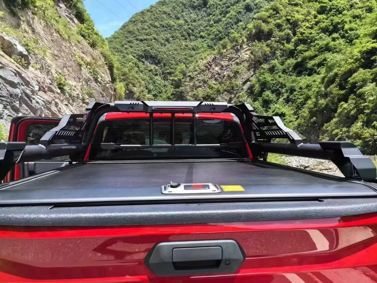Factory Pickup Fullbox Heavy-duty Pickup Truck Load Bed Tonneau Cover  Retractable Roll Shutter Cover for JMC GRAND AVENUE 2023+