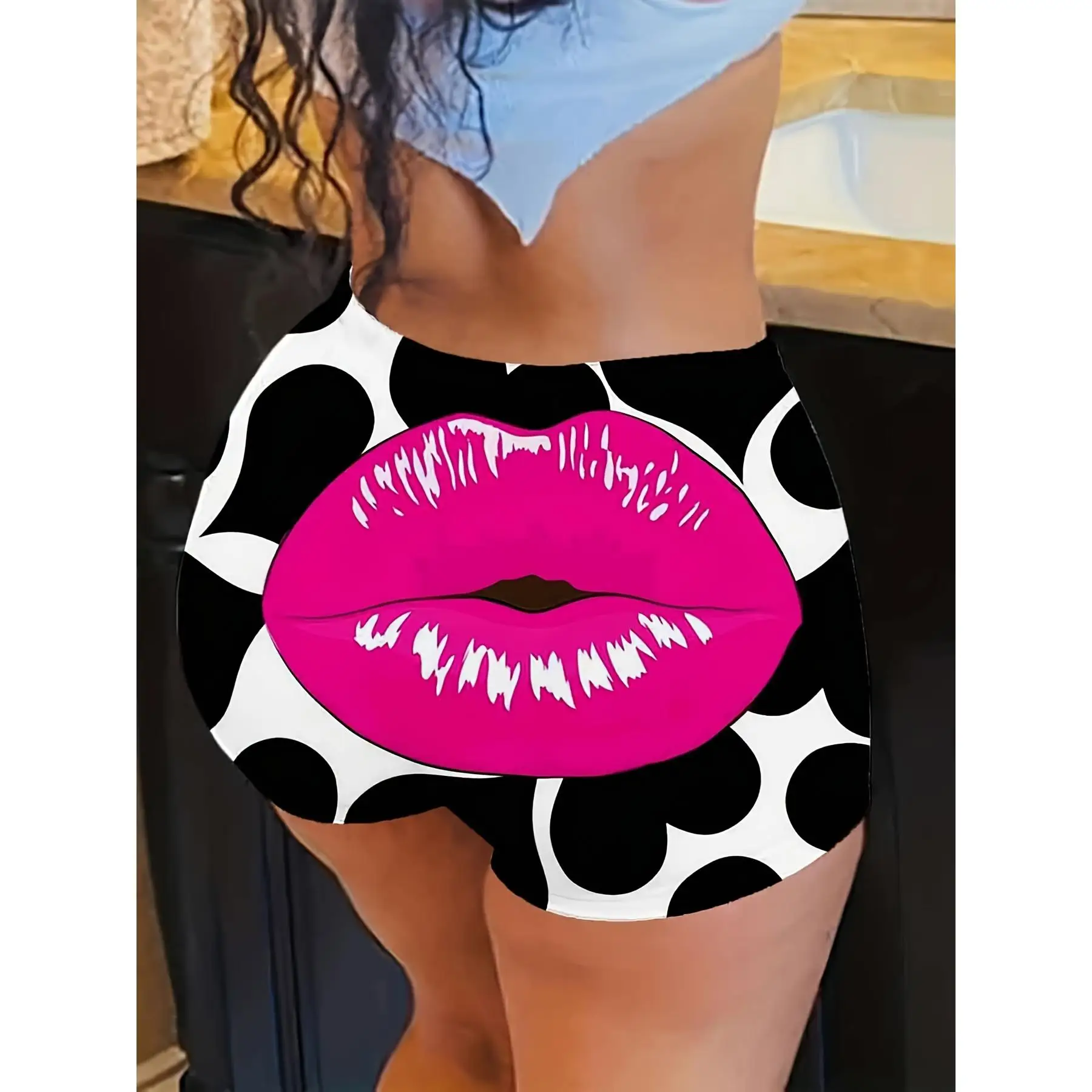 

Женские шорты больших размеров на День святого Валентина с розовыми губами и черно-белым принтом в горошек, слегка эластичная ткань для вечеринок и повседневной носки