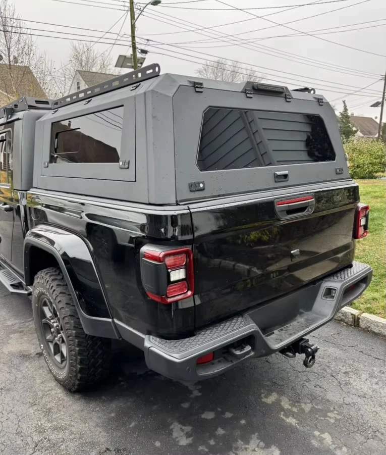 Aluminum Pickup Hardtop Topper for 2025 Jeep Gladiator Durable Weatherproof Steel Camper Truck Cover Factory Wholesale Price