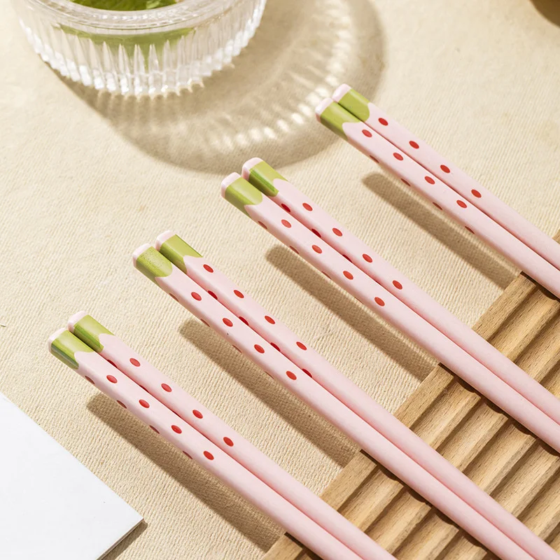 Cartoon Strawberry Ceramic Chopsticks High Temperature Resistant Home Use High Aesthetic Value Individual Chopsticks Premium ...