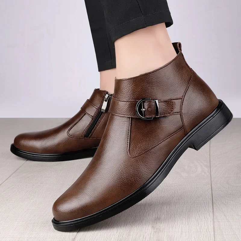 Botas Chelsea cálidas de felpa de invierno para hombre, botas de tacón bajo para hombre, zapatos formales de negocios de cuero de caña alta, botines versátiles de estilo británico