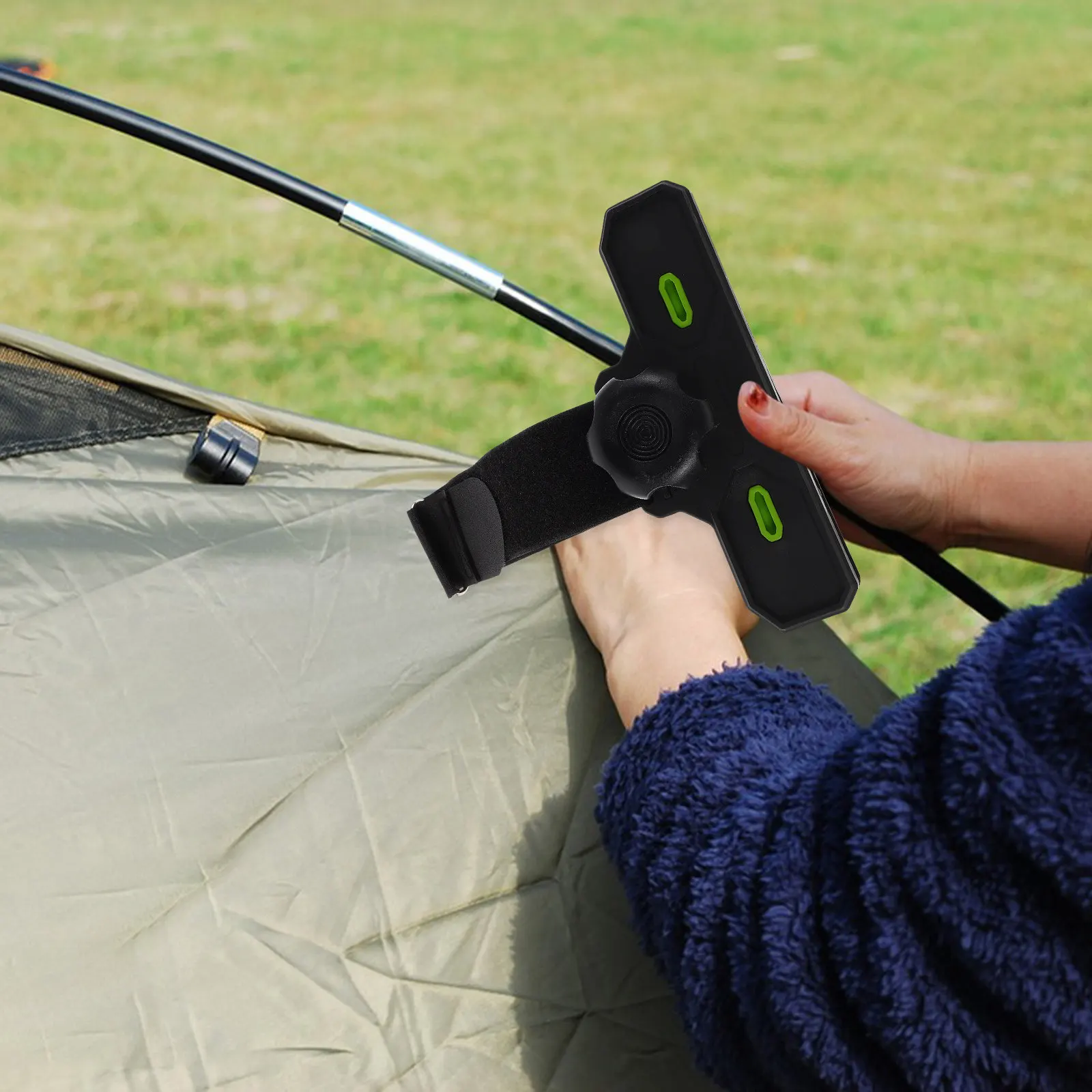 2Pcs Large Heavy Duty Tent Clips Portable Outdoor Tent Fixing Clamps Secure Windproof Tarp Holder Camping Awnings Cover Tie Down