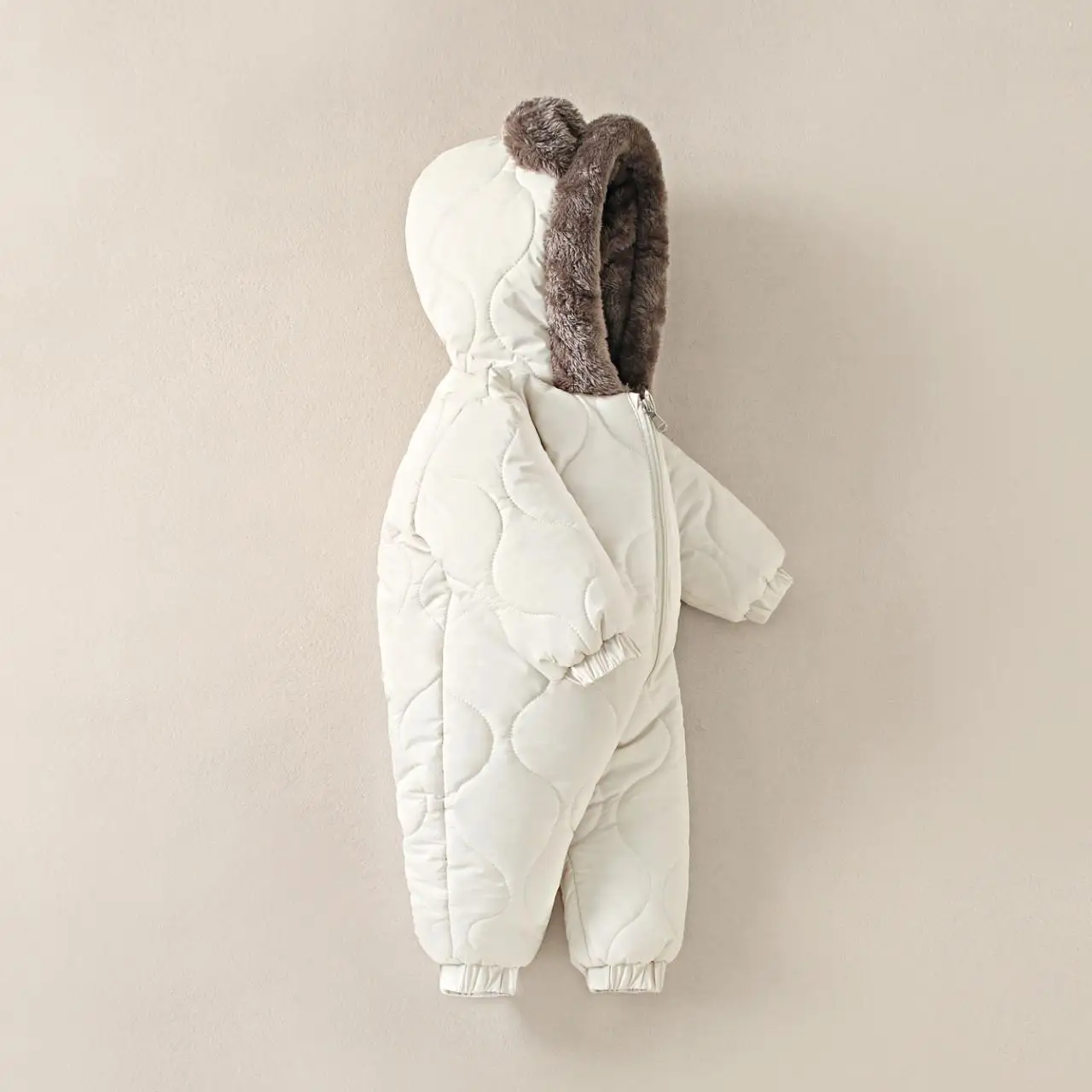 Neugeborenen-Jungenkleidung für Herbst und Winter, Fleece-gefütterter Kapuzen-Strampler, Perfekt für Outdoor-Aktivitäten, Kleinkind-Mädchenkleidung – Detail 10