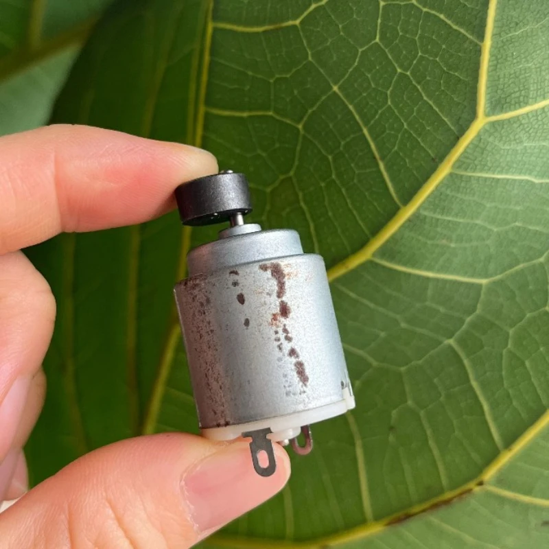 

1 шт. DC 1,5 В-6 В Micro R140, круглый вибрационный электродвигатель с вибрационной головкой 5 мм * 10 мм, сильная вибрация, игрушечный массажер «сделай сам»