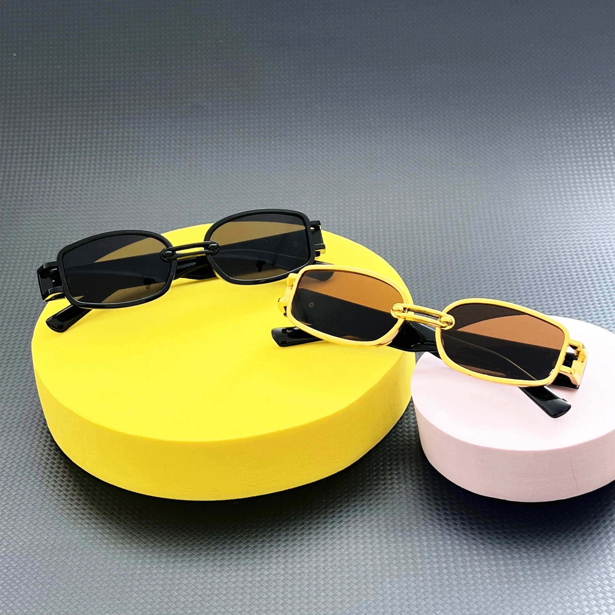 2 أزواج أزياء خمر مستطيل النظارات الشمسية النساء الشارع التصوير العلامة التجارية خمر نظارات السفر الرجال خمر فاسق النظارات