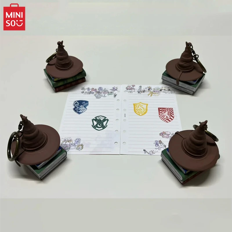 MINISO Harry James Potter serie clasificación sombrero sello colgante Anime llavero mágico adorno decorativo juguete para niños regalo de cumpleaños