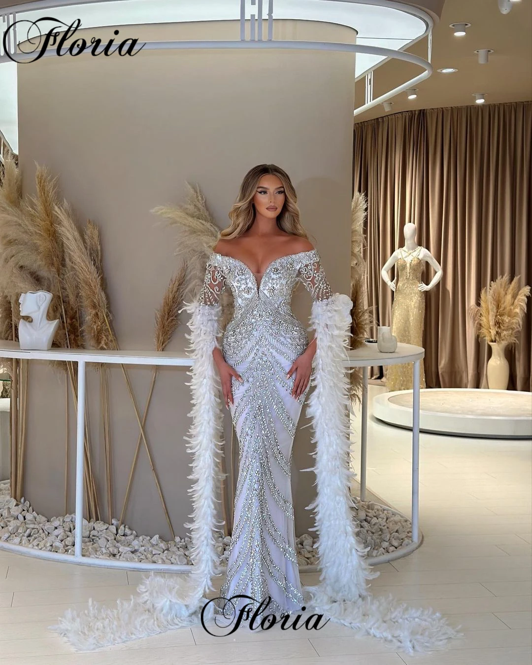 Luxury Heavy Handmade Crystals Cocktail Dresses Mermaid Off Shoulder Evening Dresses With Feathers Sleeves Vestidos De Cóctel