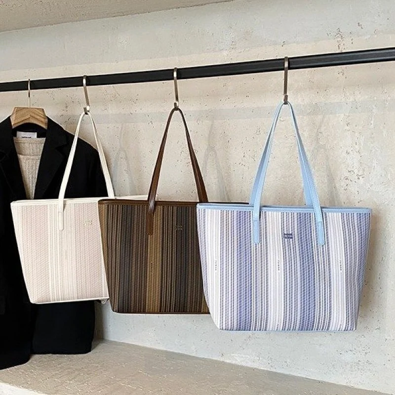 

Известный дизайнер 2025 года, новая женская роскошная брендовая кожаная большая сумка, классический парижский стиль, модный дизайн, повседневная, простая, винтажная, элегантная ​