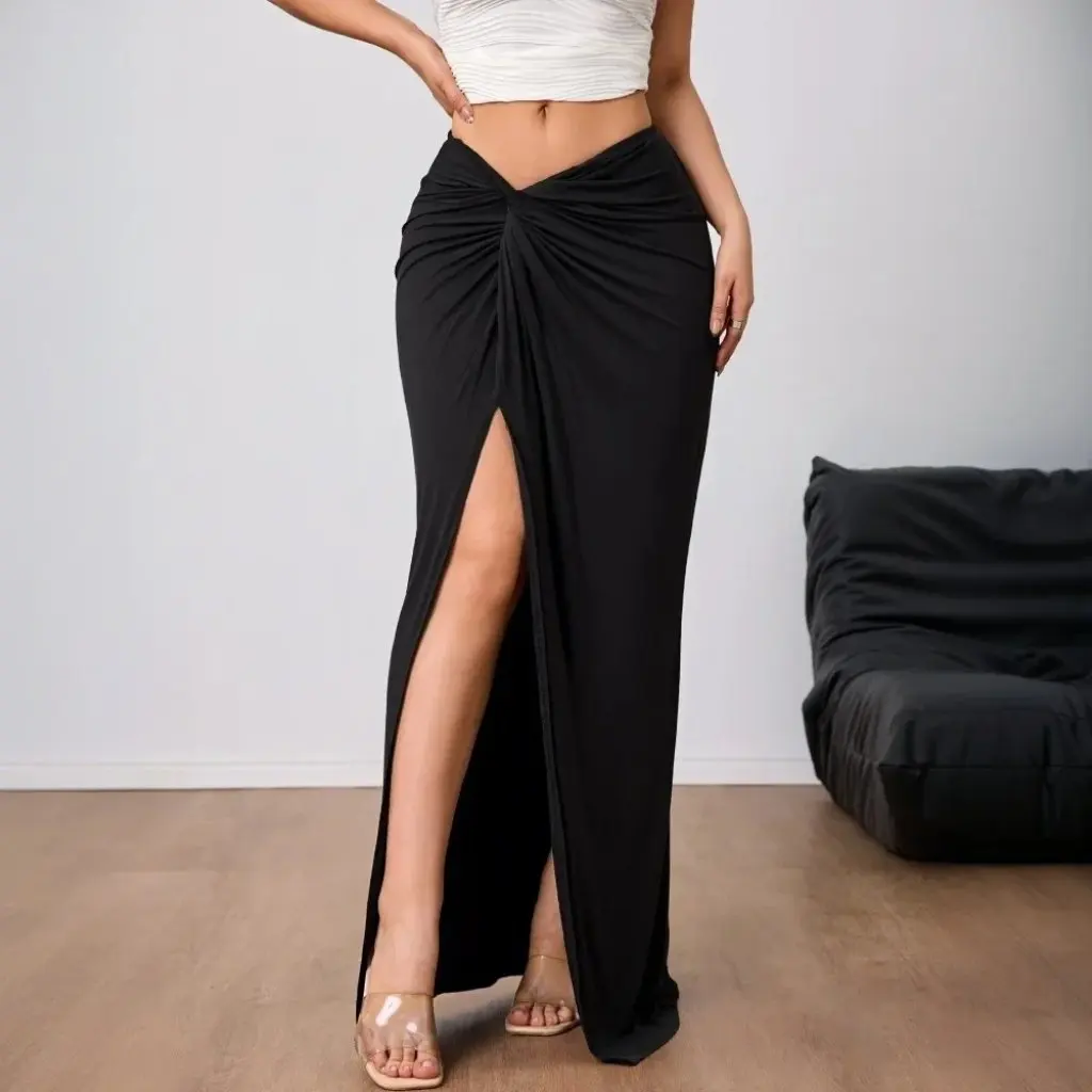 

Women's High-End Elegant Long Skirt High Waist Slit Design for Autumn Winter Seasonal Fashionable Outerwear