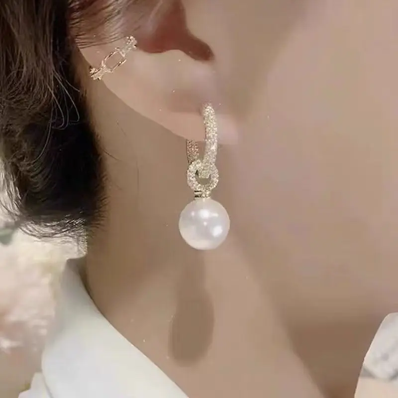 Elegant Earrings Pearl Pendant Earrings for Women Gold Color Eardrop Minimalist Tiny Huggies Hoops Wedding Fashion Jewelry