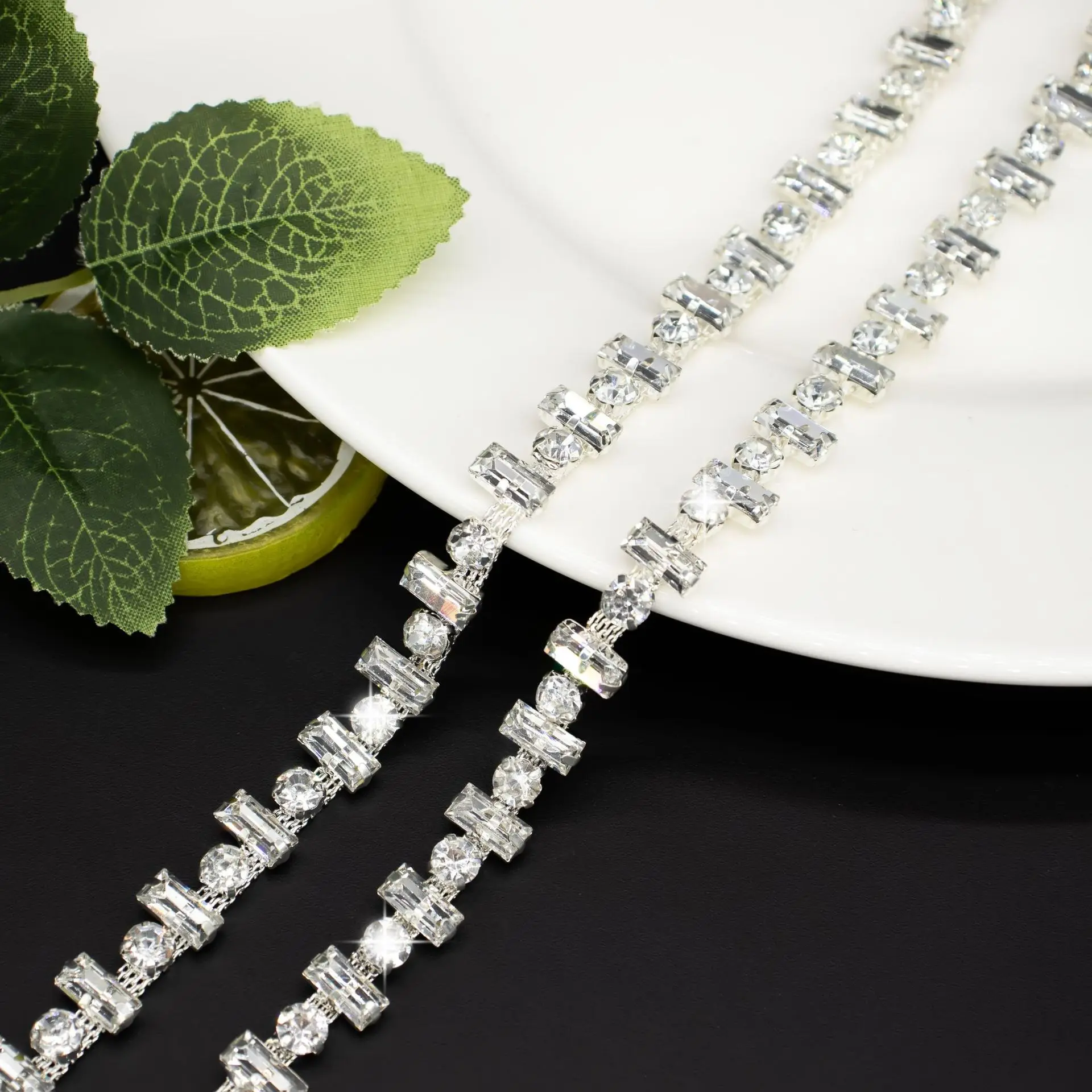 

1 Yard Claw-set Electroplated Rhinestone Chain for DIY Clothing Accessories Formal Dress Decoration Crystal Jewelry