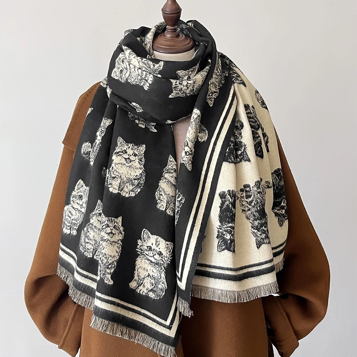 2024 Women Soft Winter Cashmere Scarf Cartoon Cat Print Pashmina Luxury Brand Shawls and Wraps Warm Blanket