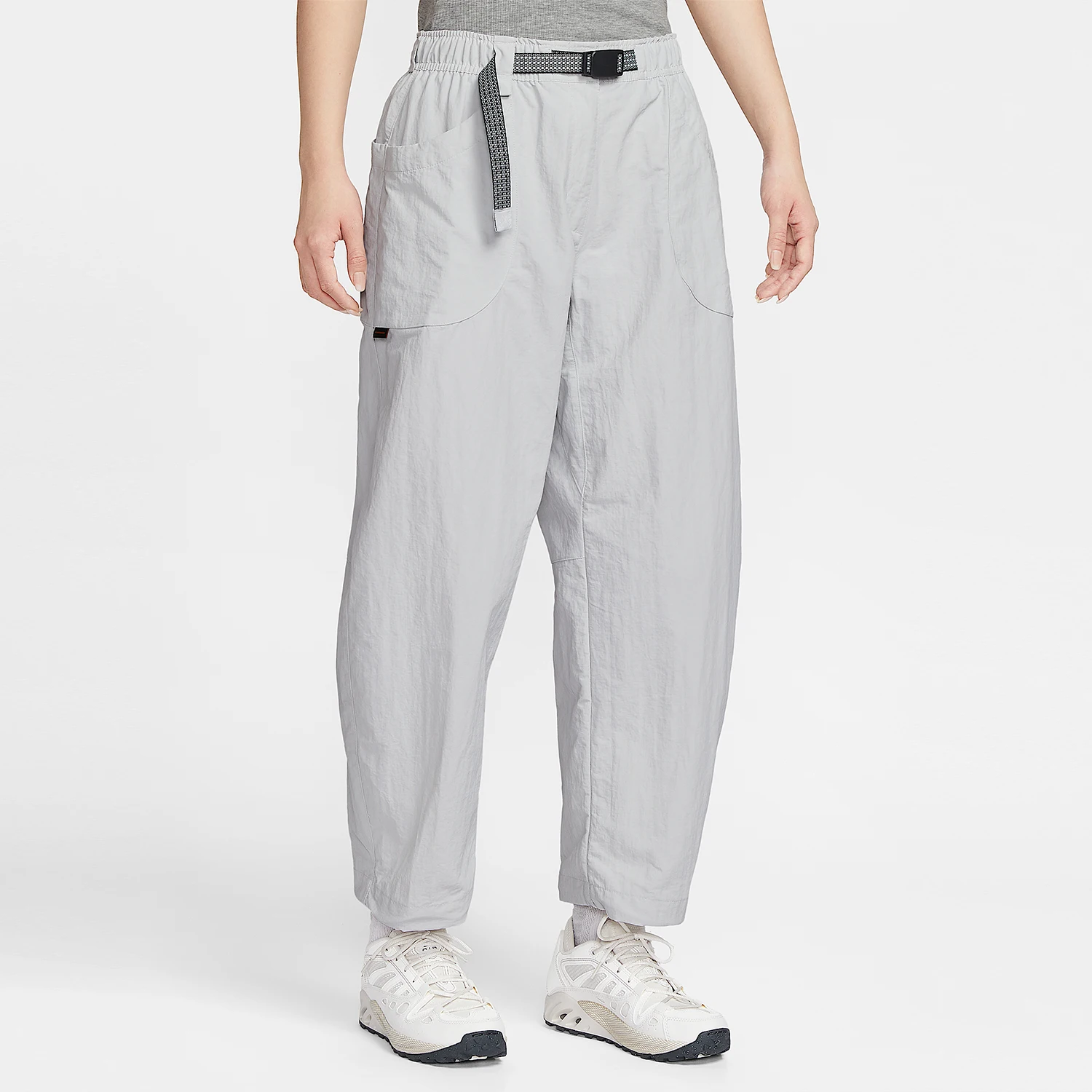 

Женские плиссированные брюки Nike ACG Dolomiti с эластичной резинкой на талии IF0142-025